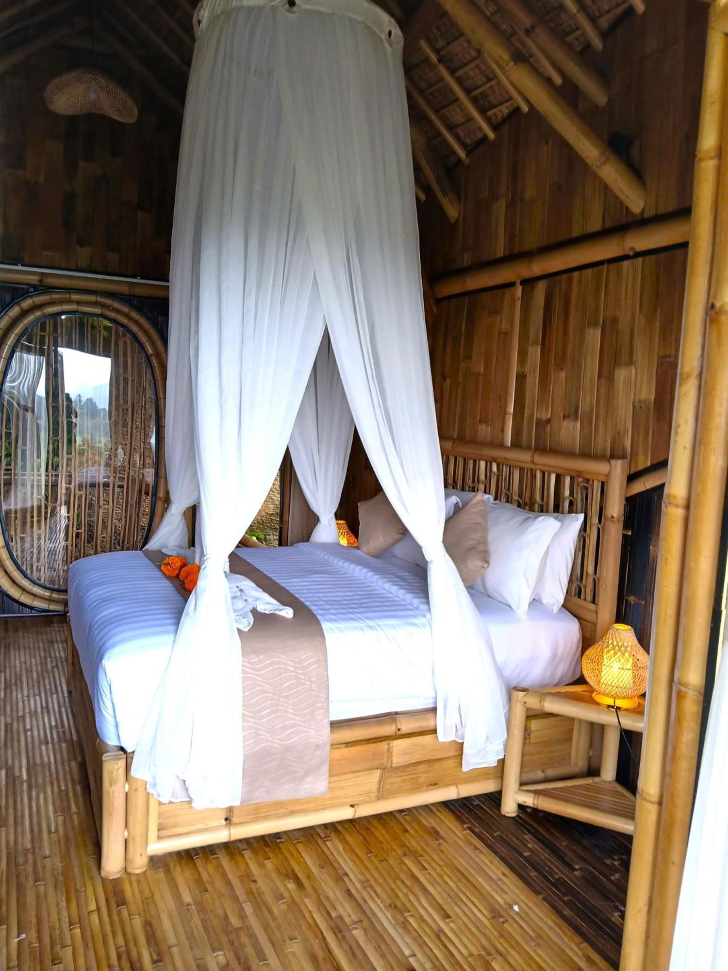 Villa Danaswari Bali Bamboo House Selat Exterior foto